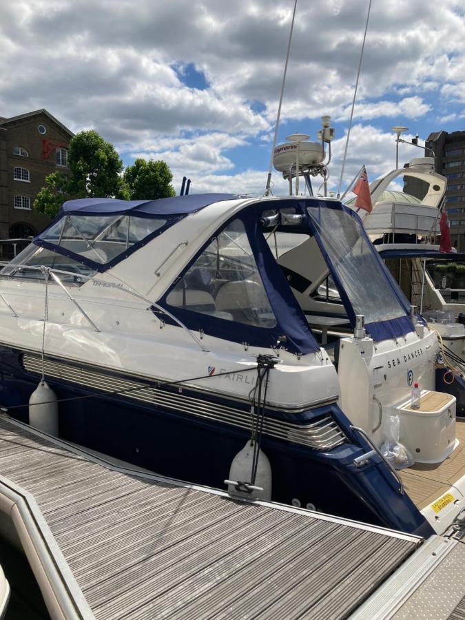 Entire Boat At St Katherine Docks 2 Available Select Using Room Options London Luaran gambar